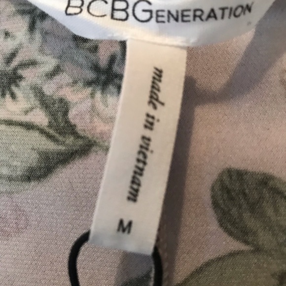 BCBGeneration Faux Wrap Floral Dress Med. - Picture 9 of 9